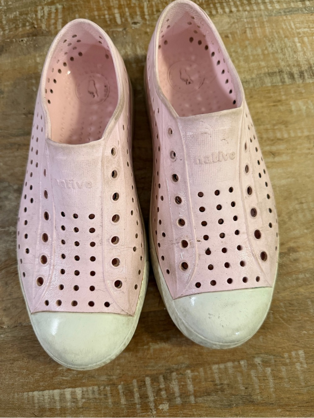 Girls pink native size J4